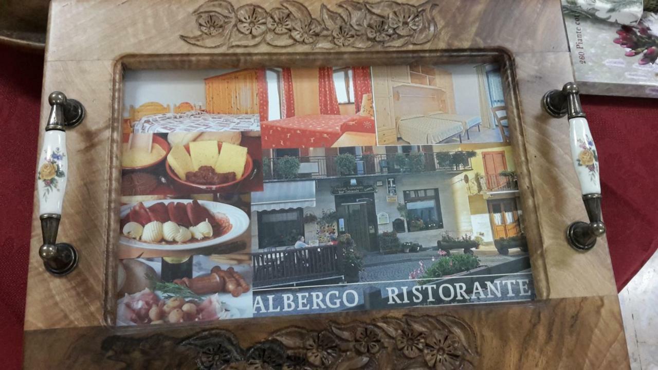 Albergo Ristorante Centro Vico Canavese Bagian luar foto