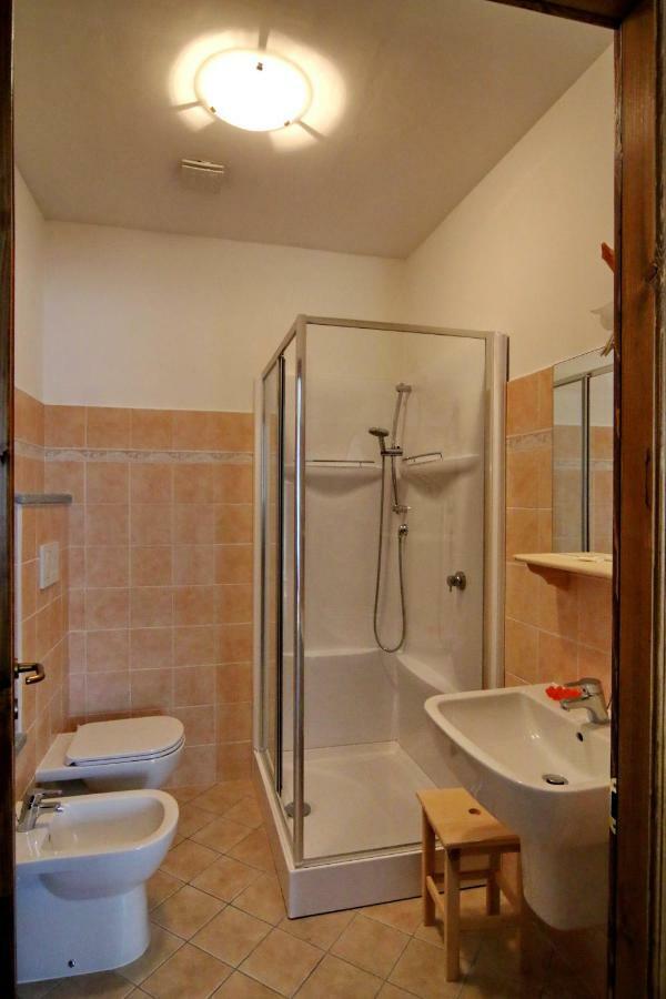 Albergo Ristorante Centro Vico Canavese Bagian luar foto