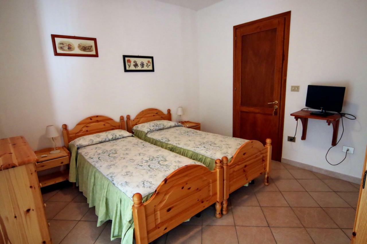 Albergo Ristorante Centro Vico Canavese Bagian luar foto